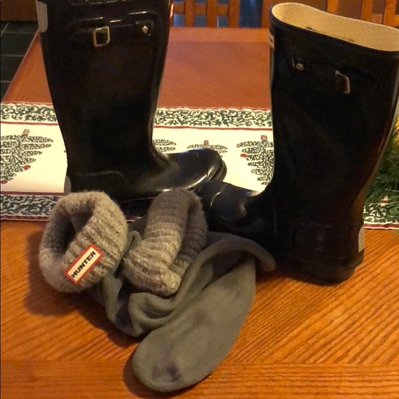 Hunter boots size 6 with size m socks - Picture 7 of 8